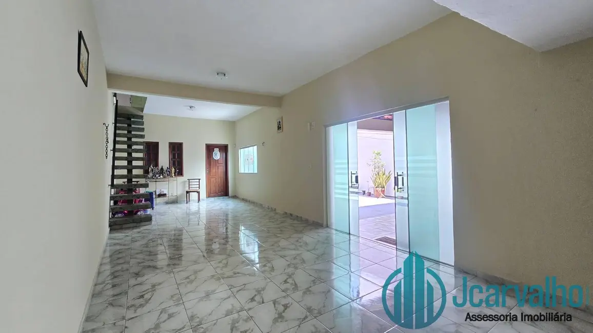 Casa com 3 quartos à venda, 180m2 em Canudos, Belem - PA - imagem 8 Foto 8 de Casa com 3 quartos à venda, 180m2 em Canudos, Belem - PA