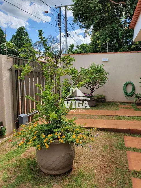 Foto 2 de Casa com 3 quartos à venda, 720m2 em Itumbiara - GO