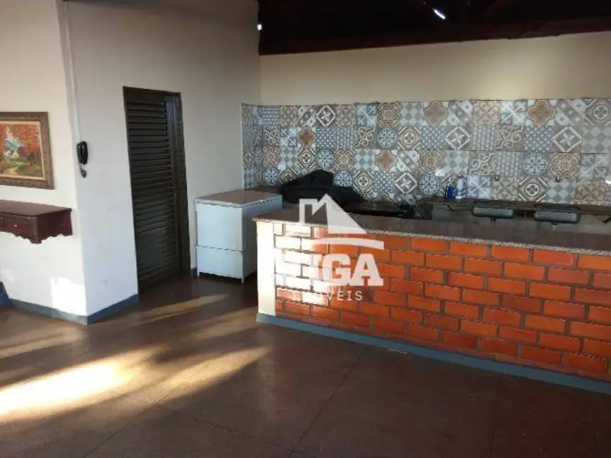Foto 8 de Casa à venda, 1500m2 em Itumbiara - GO