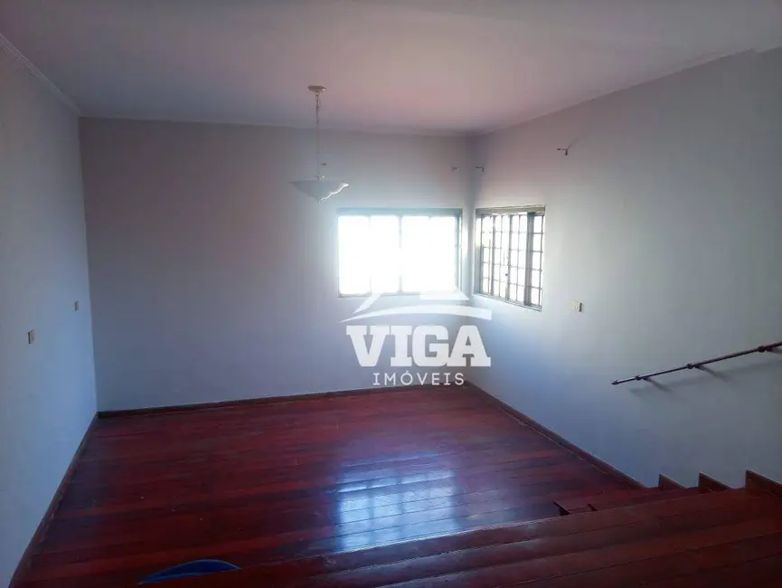 Casa com 4 quartos à venda, 360m2 em Arapora - MG - imagem 6 Foto 6 de Casa com 4 quartos à venda, 360m2 em Arapora - MG