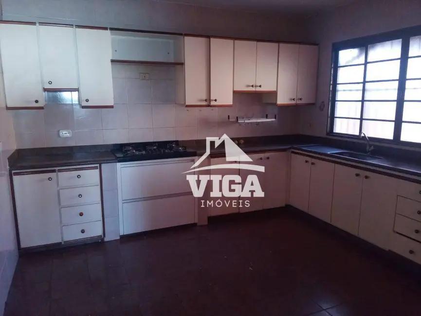 Casa com 4 quartos à venda, 360m2 em Arapora - MG - imagem 7 Foto 7 de Casa com 4 quartos à venda, 360m2 em Arapora - MG