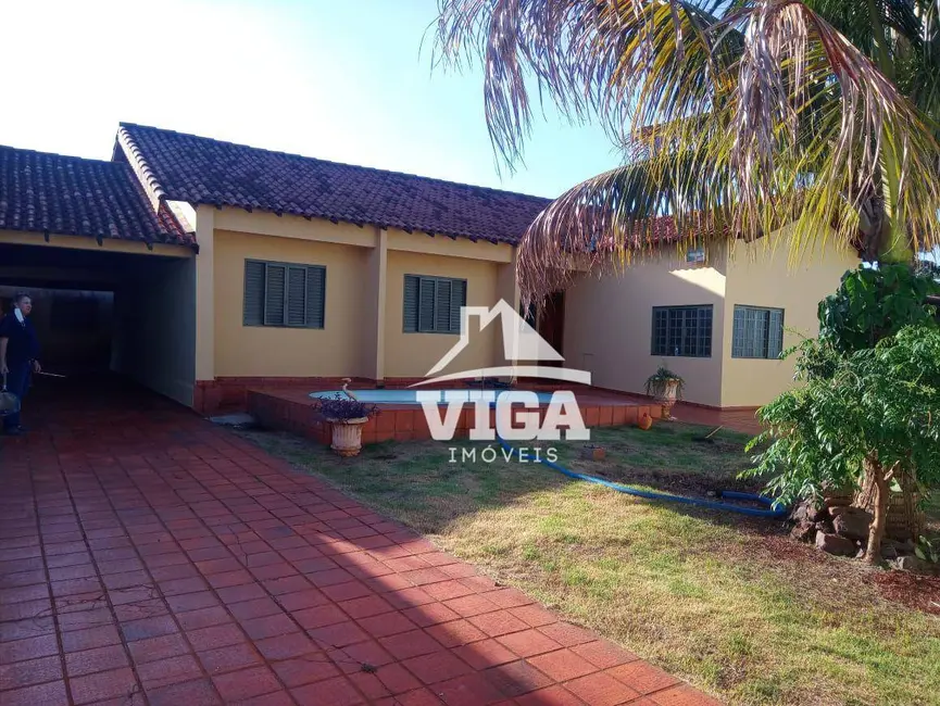 Casa com 4 quartos à venda, 360m2 em Arapora - MG - imagem 3 Foto 3 de Casa com 4 quartos à venda, 360m2 em Arapora - MG