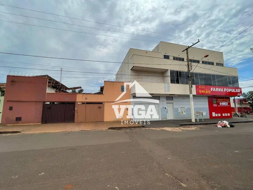 Foto 2 de Casa com 4 quartos à venda e para alugar, 360m2 em Itumbiara - GO