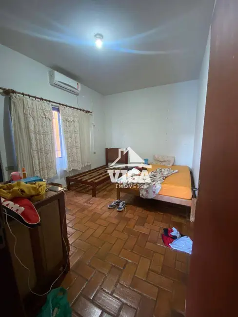 Sobrado com 3 quartos à venda, 280m2 em Itumbiara - GO - imagem 6 Foto 6 de Sobrado com 3 quartos à venda, 280m2 em Itumbiara - GO