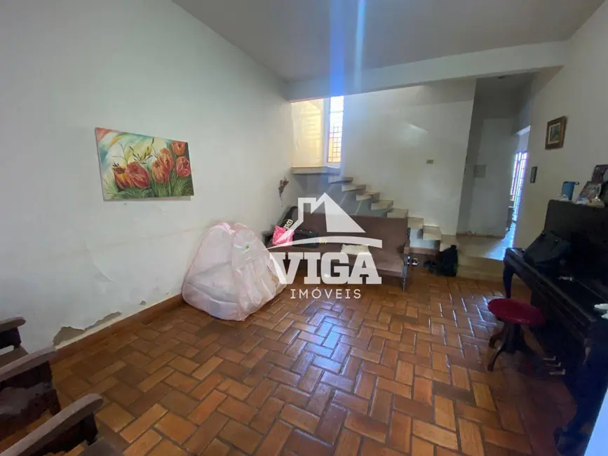 Sobrado com 3 quartos à venda, 280m2 em Itumbiara - GO - imagem 3 Foto 3 de Sobrado com 3 quartos à venda, 280m2 em Itumbiara - GO