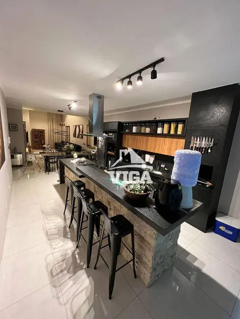 Foto 9 de Casa com 3 quartos à venda, 250m2 em Itumbiara - GO