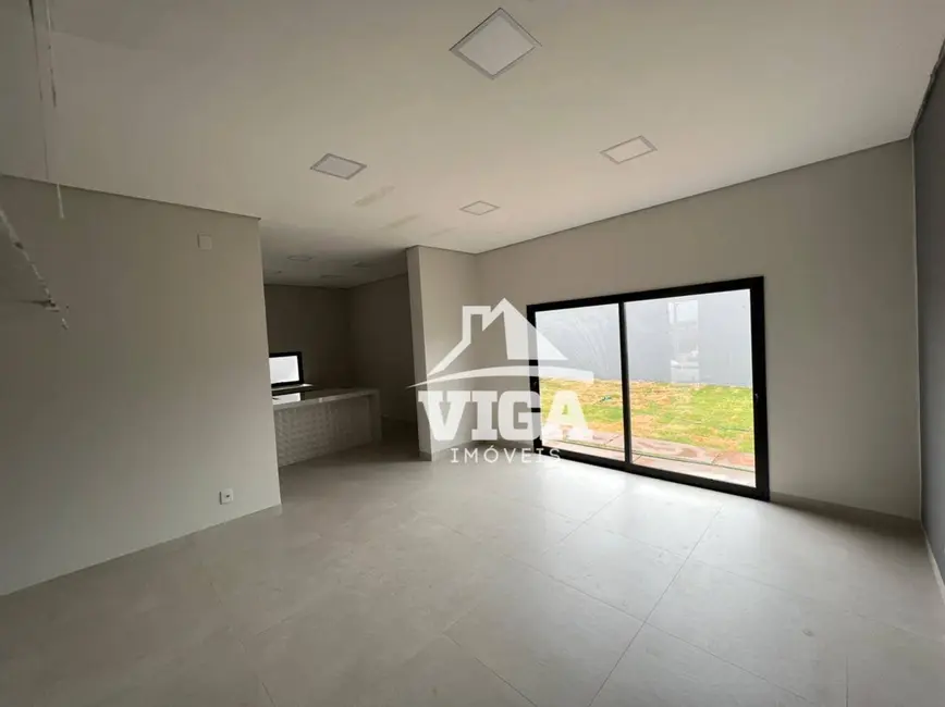 Sobrado com 4 quartos para alugar, 300m2 em Arapora - MG - imagem 6 Foto 6 de Sobrado com 4 quartos para alugar, 300m2 em Arapora - MG