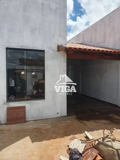 Foto 1 de Casa com 2 quartos à venda, 180m2 em Jardim Bandeirantes, Itumbiara - GO