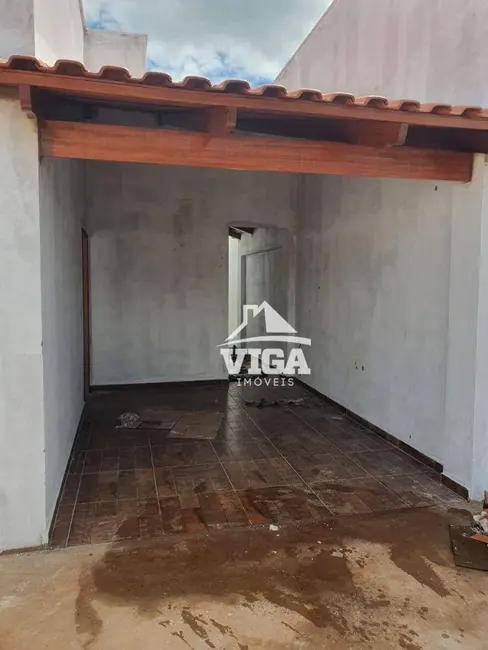 Foto 2 de Casa com 2 quartos à venda, 180m2 em Jardim Bandeirantes, Itumbiara - GO