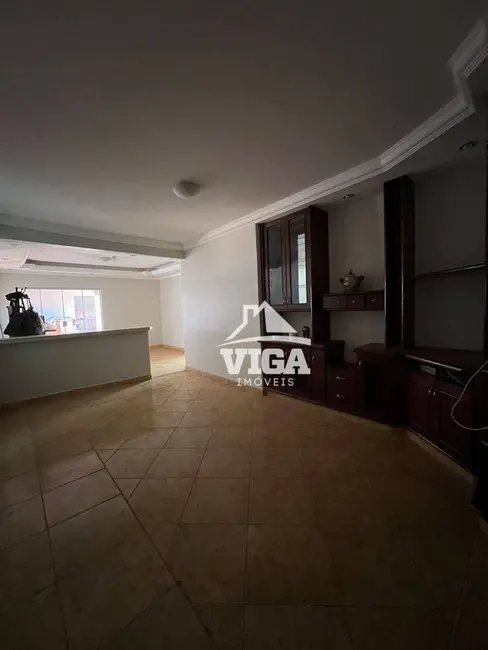 Foto 2 de Casa com 3 quartos à venda, 247m2 em Itumbiara - GO