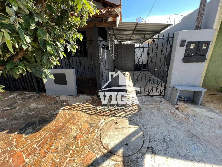 Foto 1 de Casa com 2 quartos para alugar, 180m2 em Setor Anhanguera, Itumbiara - GO