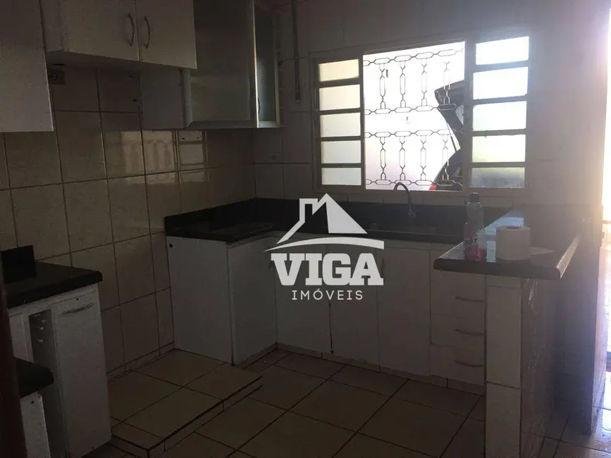 Casa com 4 quartos à venda, 150m2 em Itumbiara - GO - imagem 5 Foto 5 de Casa com 4 quartos à venda, 150m2 em Itumbiara - GO