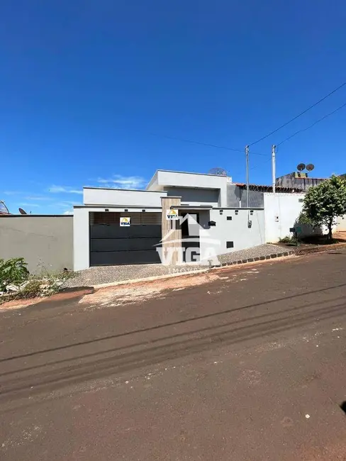 Foto 2 de Casa com 2 quartos à venda, 133m2 em Itumbiara - GO