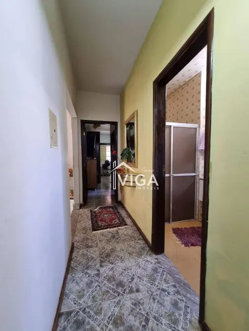 Casa com 3 quartos à venda e para alugar, 330m2 em Itumbiara - GO - imagem 9 Foto 9 de Casa com 3 quartos à venda e para alugar, 330m2 em Itumbiara - GO