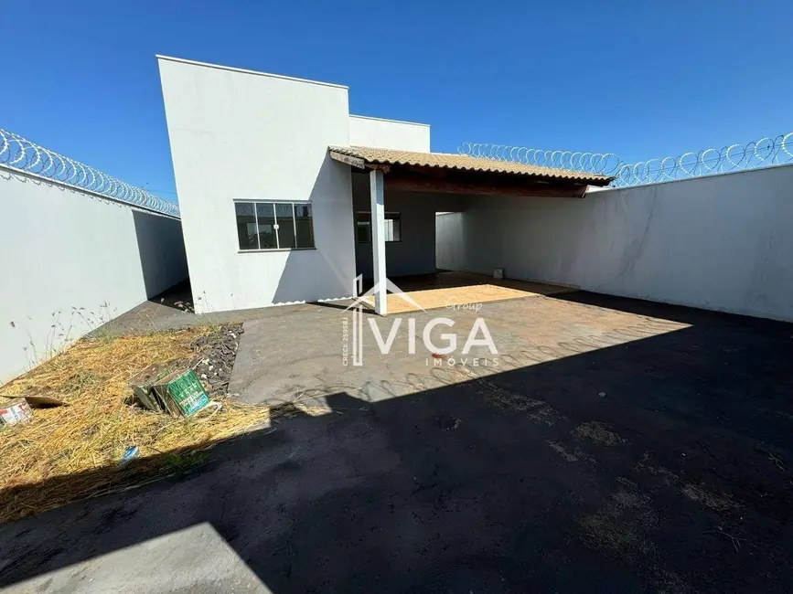 Casa com 3 quartos para alugar, 300m2 em Itumbiara - GO - imagem 2 Foto 2 de Casa com 3 quartos para alugar, 300m2 em Itumbiara - GO