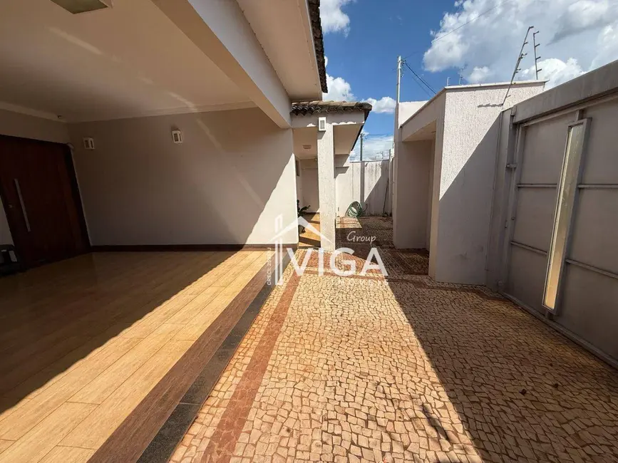 Foto 3 de Casa com 3 quartos à venda, 360m2 em Itumbiara - GO