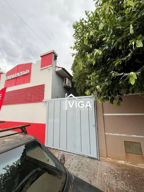 Foto 1 de Casa com 4 quartos para alugar, 360m2 em Itumbiara - GO