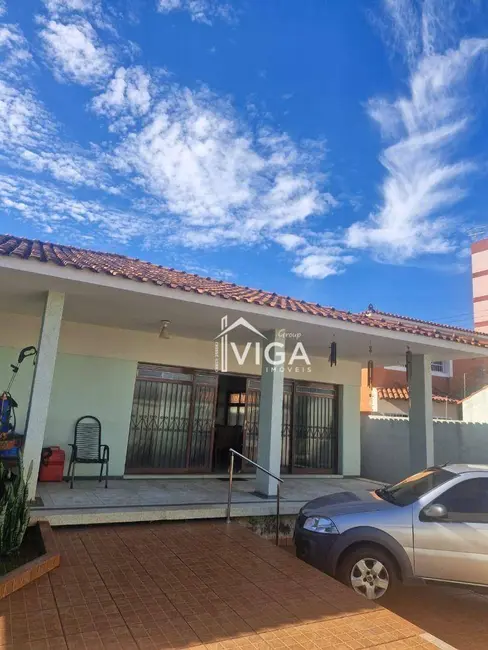 Foto 2 de Casa com 4 quartos à venda e para alugar, 652m2 em Itumbiara - GO