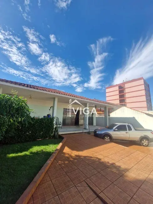 Foto 1 de Casa com 4 quartos à venda e para alugar, 652m2 em Itumbiara - GO