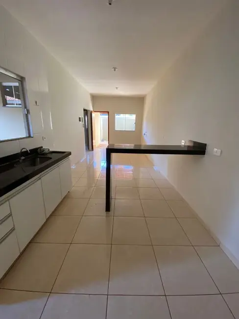 Casa com 2 quartos para alugar, 72m2 em Setor Anhanguera, Itumbiara - GO - imagem 6 Foto 6 de Casa com 2 quartos para alugar, 72m2 em Setor Anhanguera, Itumbiara - GO