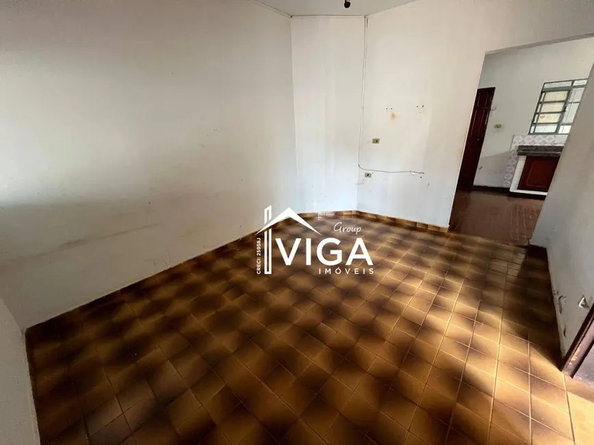 Casa com 3 quartos para alugar, 250m2 em Itumbiara - GO - imagem 3 Foto 3 de Casa com 3 quartos para alugar, 250m2 em Itumbiara - GO