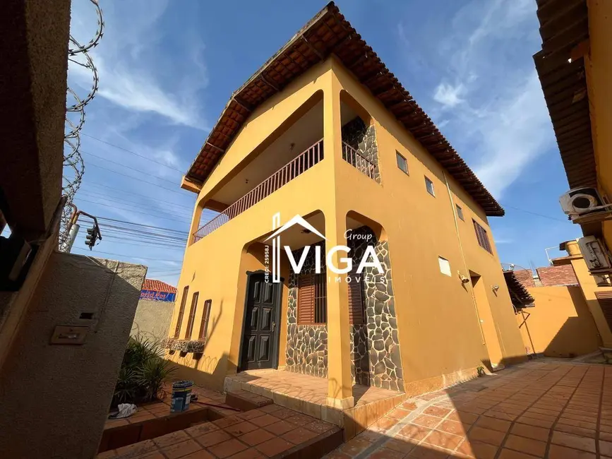 Sobrado com 3 quartos à venda e para alugar, 349m2 em Itumbiara - GO - imagem 3 Foto 3 de Sobrado com 3 quartos à venda e para alugar, 349m2 em Itumbiara - GO