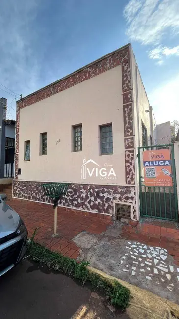 Foto 1 de Casa com 2 quartos para alugar, 180m2 em Itumbiara - GO