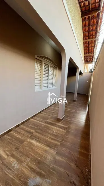 Casa com 3 quartos para alugar, 120m2 em Itumbiara - GO - imagem 2 Foto 2 de Casa com 3 quartos para alugar, 120m2 em Itumbiara - GO