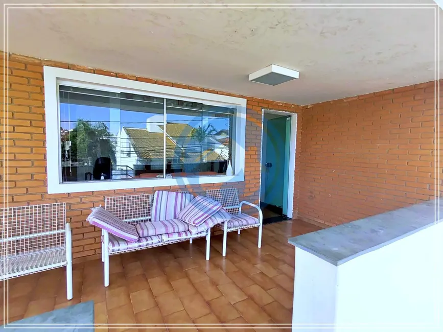 Foto 2 de Casa com 5 quartos à venda, 480m2 em Vigilato Pereira, Uberlandia - MG