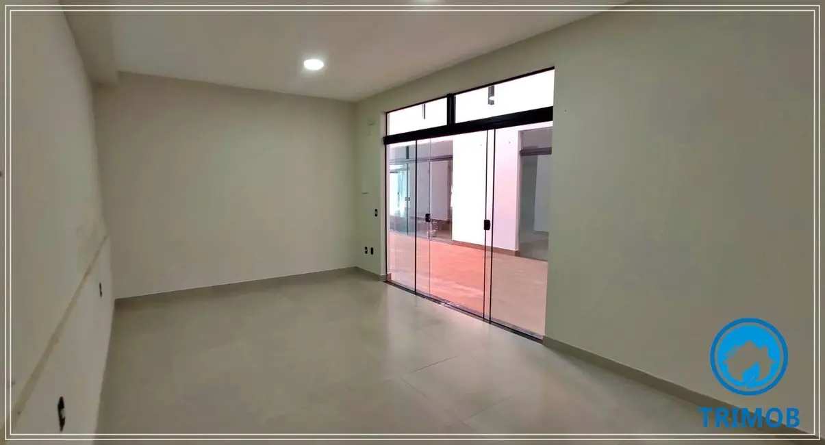 Foto 2 de Sala Comercial com 1 quarto para alugar, 22m2 em Granada, Uberlandia - MG