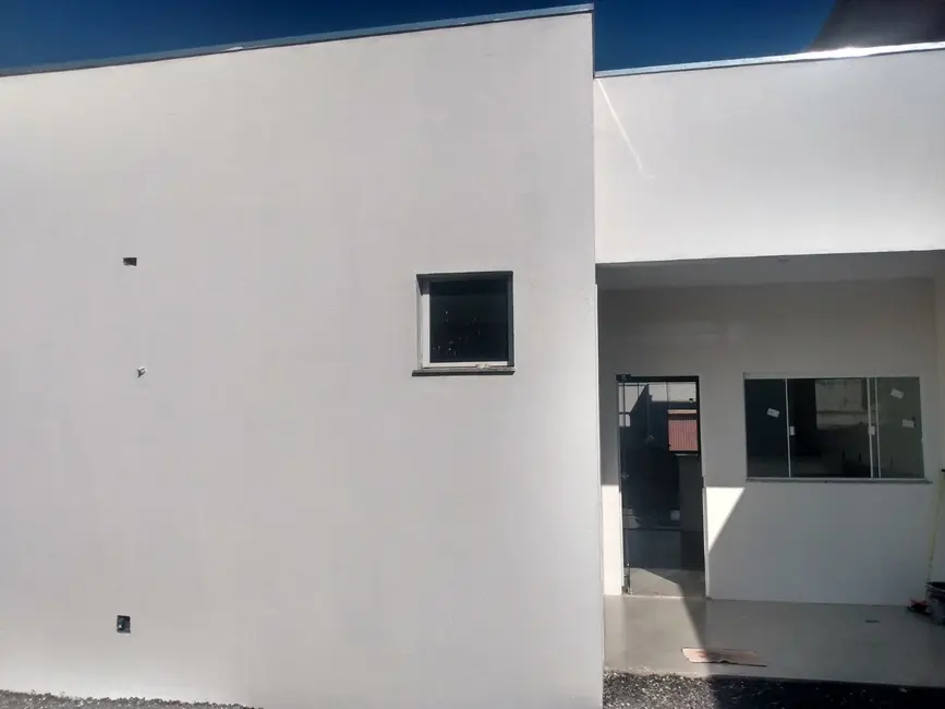 Foto 1 de Casa com 3 quartos à venda, 132m2 em Laranjeiras, Uberlandia - MG