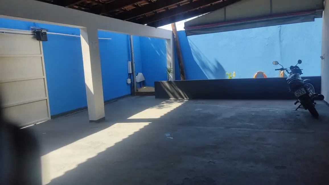 Foto 2 de Casa com 3 quartos à venda, 220m2 em Jardim Europa, Uberlandia - MG