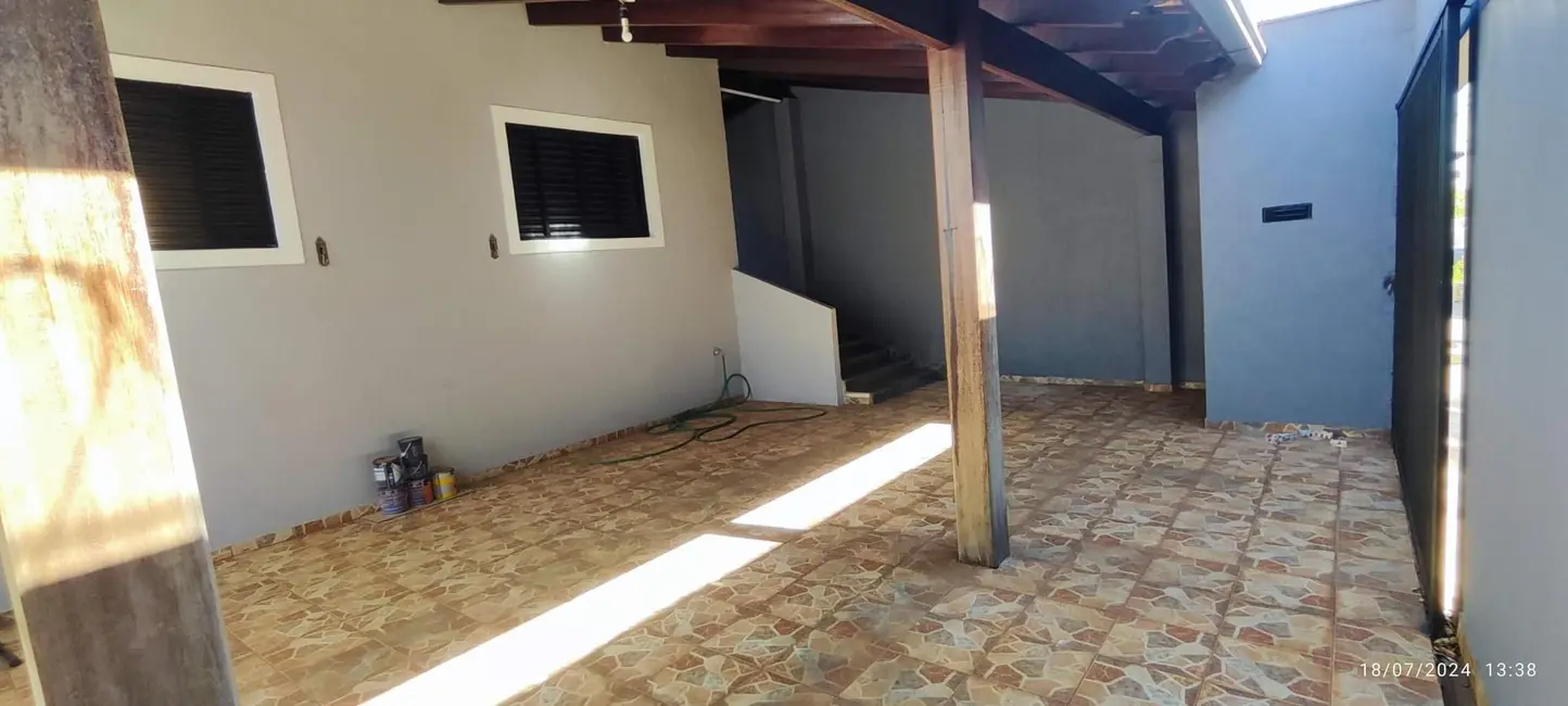 Foto 2 de Casa com 2 quartos à venda, 145m2 em Lourdes, Uberlandia - MG