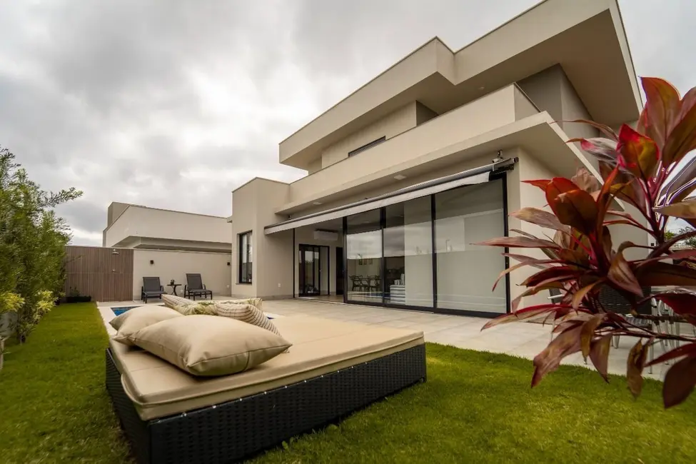 Foto 2 de Casa de Condomínio com 4 quartos à venda, 284m2 em Jardim Sul, Uberlandia - MG