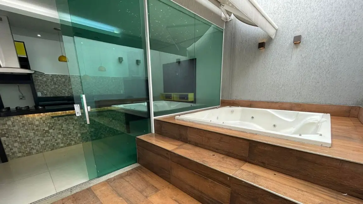 Foto 1 de Casa de Condomínio com 3 quartos à venda, 120m2 em Jardim Sul, Uberlandia - MG