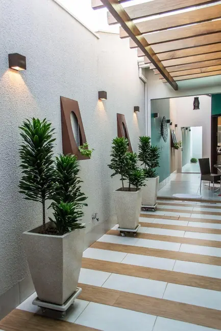 Foto 2 de Casa com 3 quartos à venda, 190m2 em Alto Umuarama, Uberlandia - MG