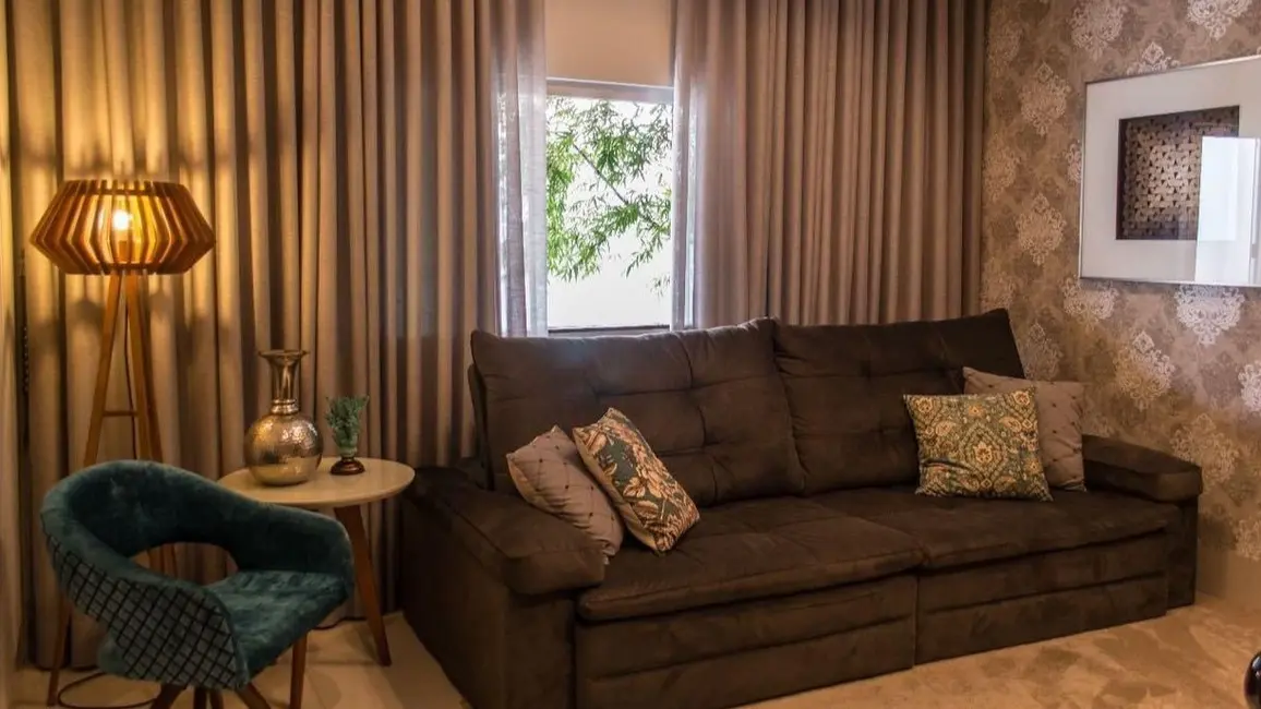 Foto 1 de Casa com 3 quartos à venda, 190m2 em Alto Umuarama, Uberlandia - MG