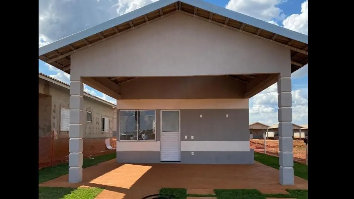 Foto 1 de Casa com 2 quartos à venda, 71m2 em Mansour, Uberlandia - MG