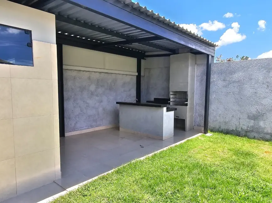 Foto 9 de Casa com 2 quartos à venda, 200m2 em Loteamento Residencial Pequis, Uberlandia - MG