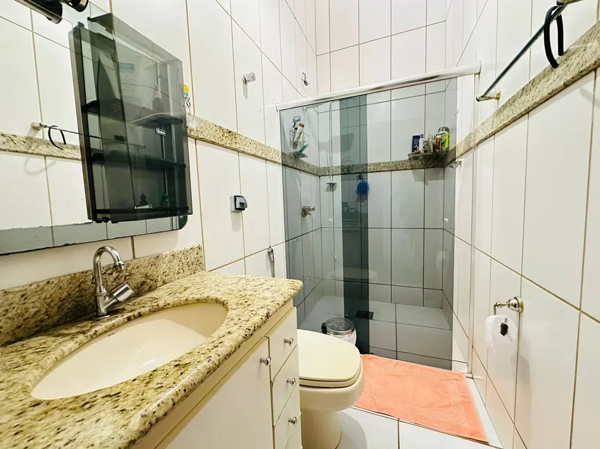 Casa com 5 quartos à venda, 270m2 em Nossa Senhora da Abadia, Uberaba - MG - imagem 4 Foto 4 de Casa com 5 quartos à venda, 270m2 em Nossa Senhora da Abadia, Uberaba - MG