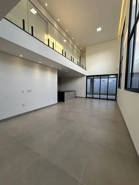 Foto 4 de Casa com 3 quartos à venda, 265m2 em Aclimação, Uberlandia - MG