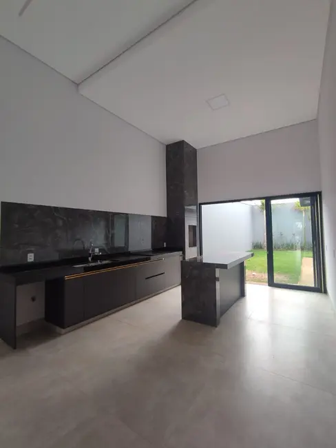 Foto 3 de Casa com 3 quartos à venda, 144m2 em Aclimação, Uberlandia - MG