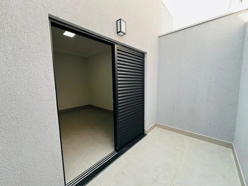 Foto 7 de Casa com 3 quartos à venda, 135m2 em Novo Mundo, Uberlandia - MG