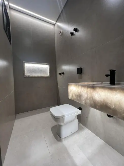 Foto 7 de Casa com 3 quartos à venda, 180m2 em Novo Mundo, Uberlandia - MG