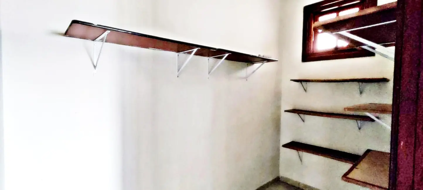 Foto 7 de Casa com 4 quartos para alugar, 250m2 em Umuarama, Uberlandia - MG