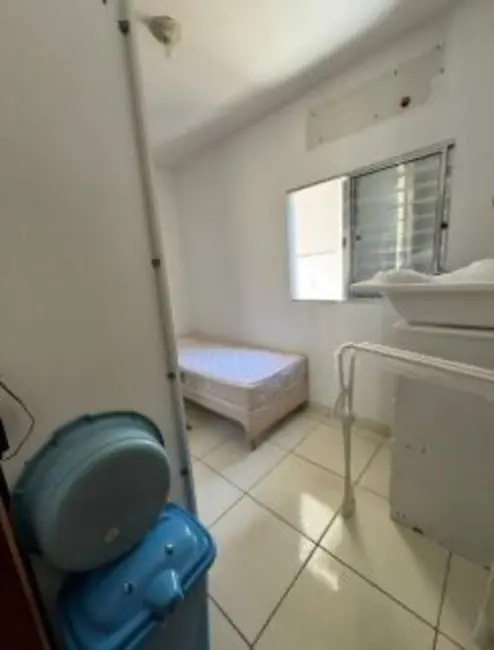 Foto 3 de Casa com 2 quartos à venda, 58m2 em Jardim Canaã, Uberlandia - MG