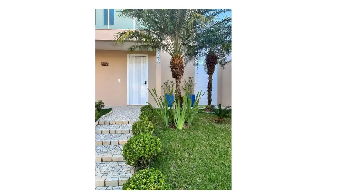 Foto 2 de Casa de Condomínio com 3 quartos à venda, 280m2 em Aclimação, Uberlandia - MG
