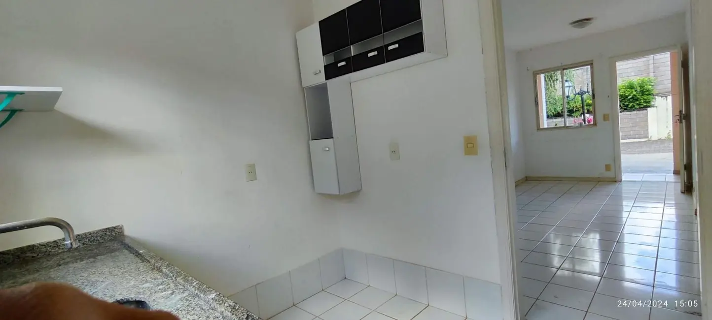 Sobrado com 3 quartos para alugar, 86m2 em Jardim Karaíba, Uberlandia - MG - imagem 5 Foto 5 de Sobrado com 3 quartos para alugar, 86m2 em Jardim Karaíba, Uberlandia - MG