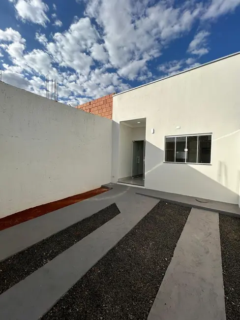 Foto 2 de Casa com 2 quartos à venda, 68m2 em São Jorge, Uberlandia - MG