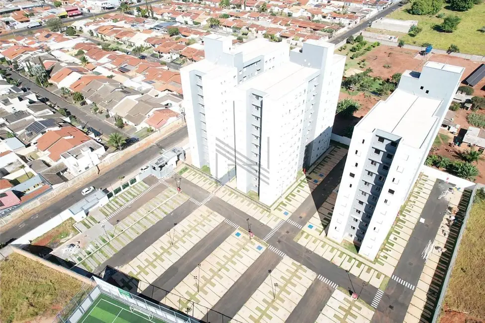 Foto 3 de Apartamento com 2 quartos à venda, 57m2 em Jardim Holanda, Uberlandia - MG